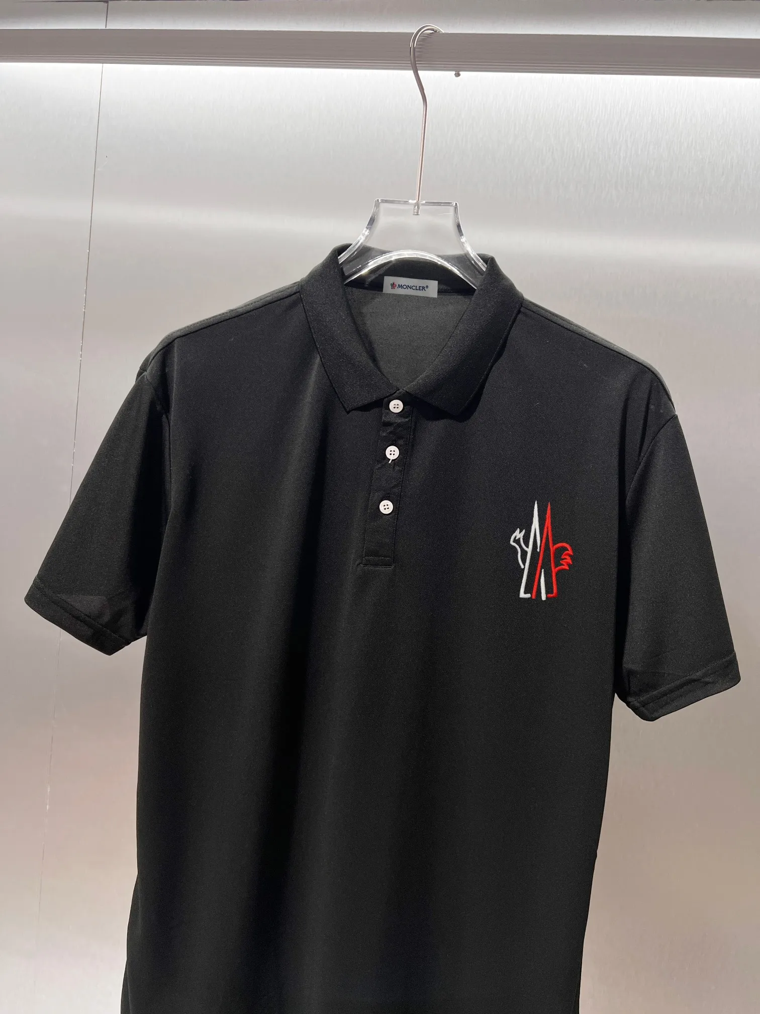 Moncler* Classic logo 🔥 POLO ✅ Quality ‼ ●100% ●50% 50% ● 200g ● ● 1：1 ● ●Size：M L XL XXL XXXL